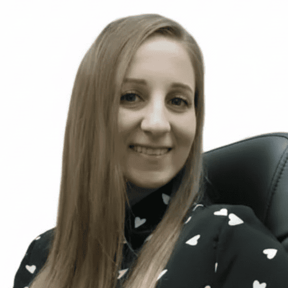 Сотрудник Ордин и Компания Землякова Оксана Сергеевна